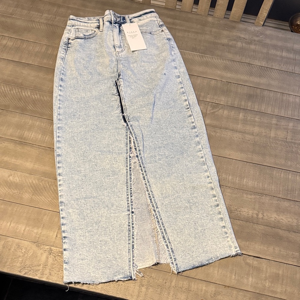 Stylish Denim Maxi Skirt with Front Slit